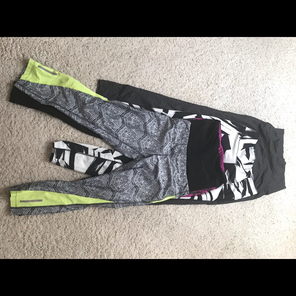 4 pairs of workout leggings